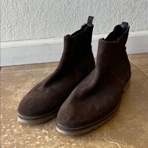 Steve Madden Brown Suede Chelsea Boots